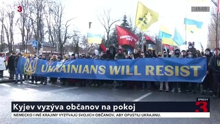V centre Kyjeva sa sformovala demonštrácia. Ministerstvo zahraničných vecí vyzýva občanov, aby ostali pokojní