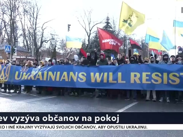 V centre Kyjeva sa sformovala demonštrácia. Ministerstvo zahraničných vecí vyzýva občanov, aby ostali pokojní