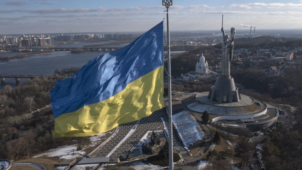 Ukrajina by mohla upustiť od členstva v NATO, ak to zabráni vojne, pripúšťa Prystajko