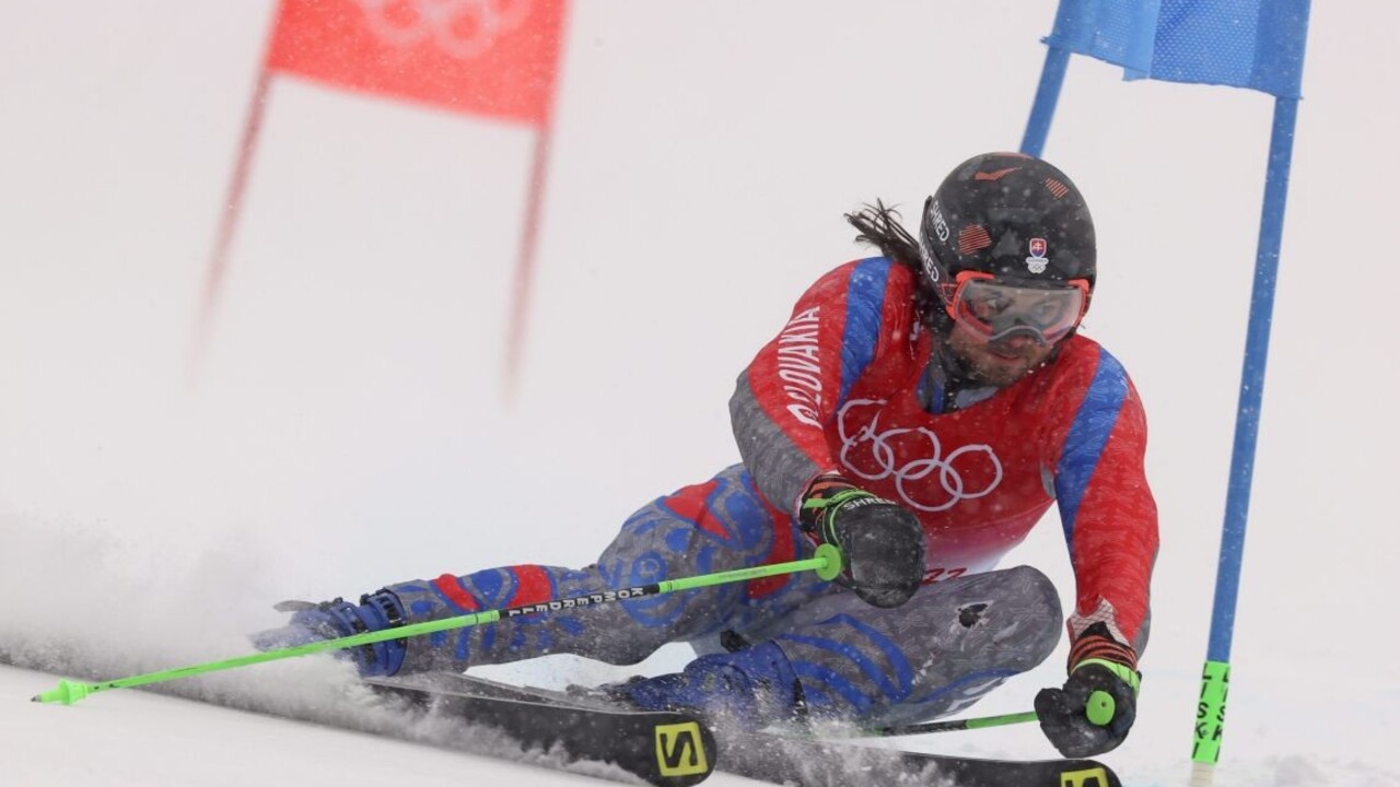 Žampovcov čaká v stredu olympijský slalom. Okrem ťažkých pretekov budú musieť bojovať s tuhou zimou