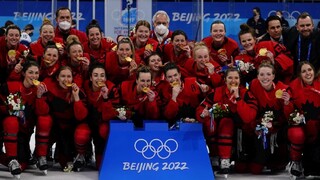 Hokejistky Kanady získali v Pekingu zlato. Pripísali si rekordný piaty triumf