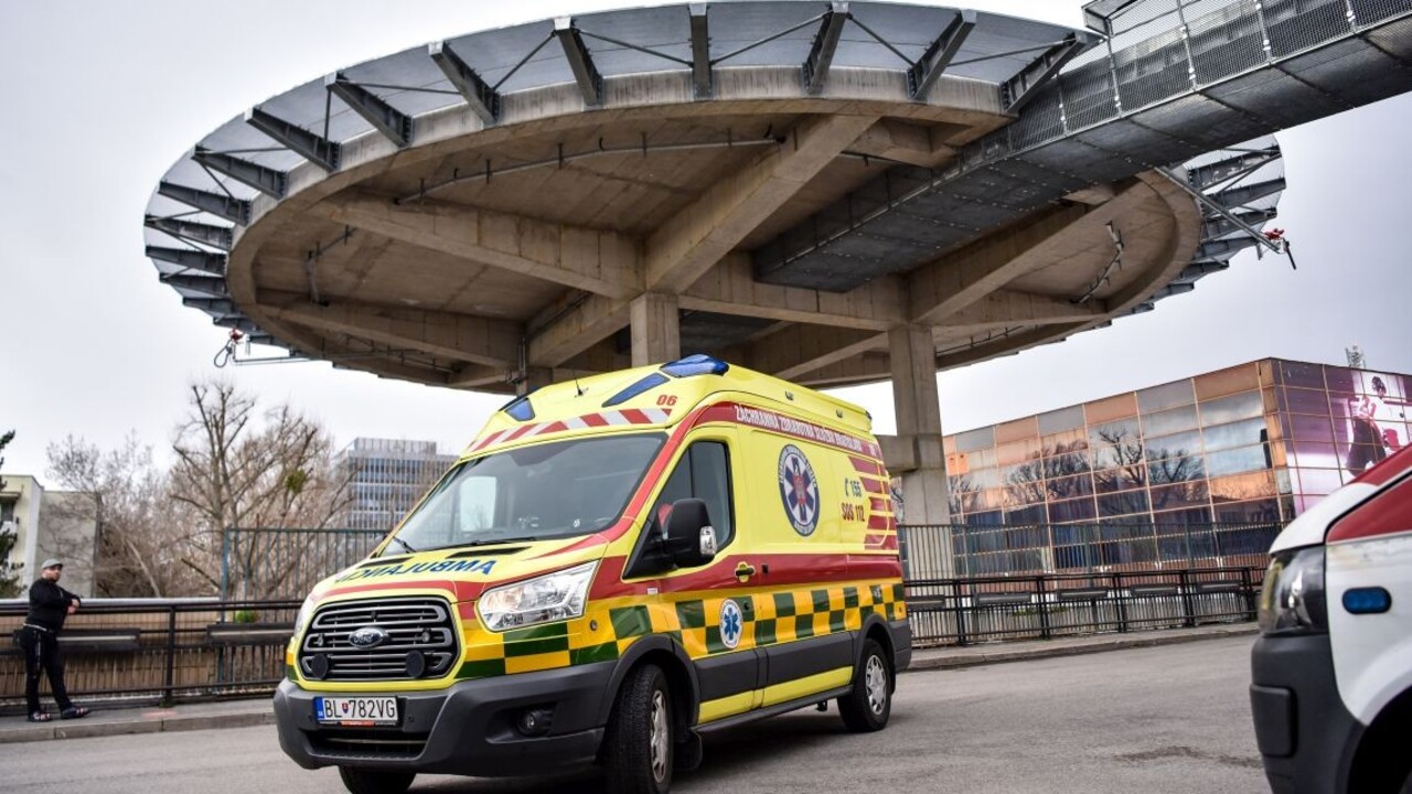 FOTO: Ružinovská nemocnica má nový heliport, pacienti sa k pomoci dostanú rýchlejšie