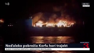 Neďaleko pobrežia Korfu horí trajekt, evakuovali všetkých cestujúcich