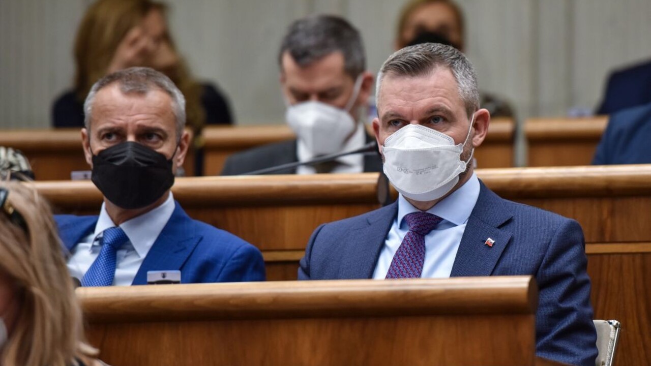 Vláda zatiaľ neprijala žiadne opatrenia na pomoc so zdražovaním, tvrdí Pellegrini