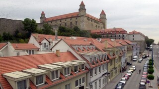 Staršie byty v Bratislave prudko zdraželi. Stoja o pätinu viac než vlani