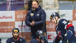 Vedenie HC Slovan odvolalo trénera Dömeho, tím zatiaľ povedie Podkonický