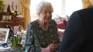 Britská kráľovná Alžbeta II. sa po covide necíti najlepšie. Svoje virtuálne stretnutia sa rozhodla zrušiť