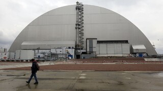 Z oblasti Černobyľa hlásia zvýšenú radiáciu, pôdu zrejme narušil presun ruskej techniky