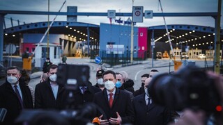 Premiér navštívil hranicu vo Vyšnom Nemeckom: Slovensko je pripravené pomôcť