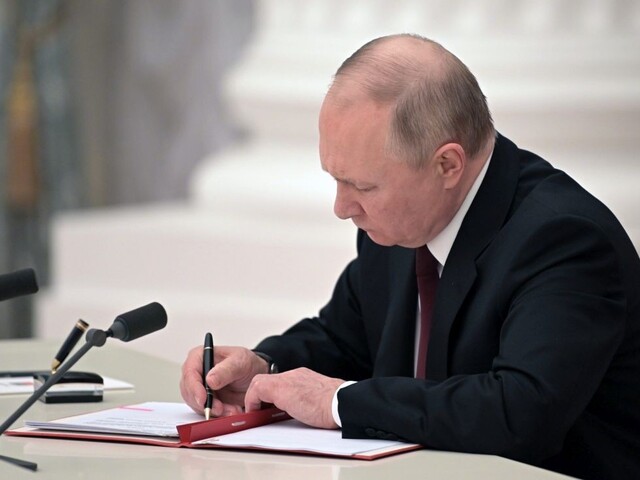 Putin podpísal dekrét o odvode do armády. Povolal vyše 100-tisíc mladých mužov