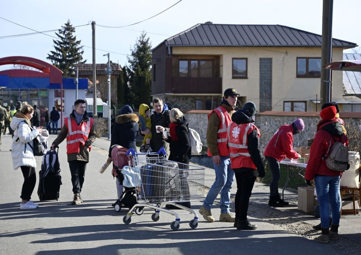 Situácia na priechode vo Veľkých Slemenciach.