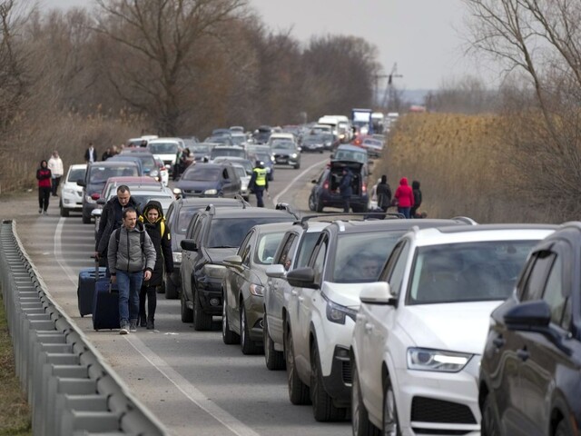 Štát bude lepšie koordinovať činnosti na hraniciach. Očakáva sa, že nápor utečencov bude rásť