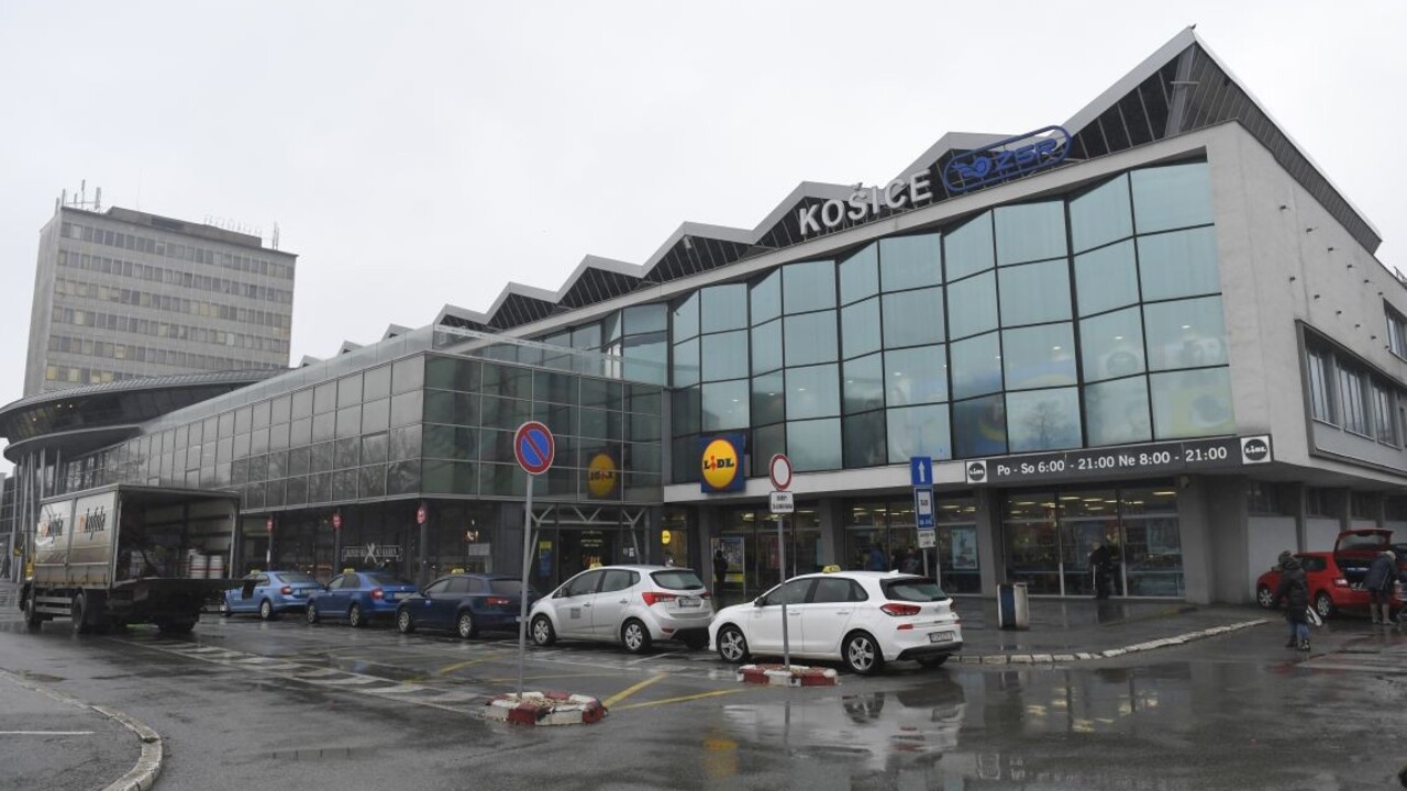 Košice vyhlasujú vojnu asociálom. Staničné námestie bude pod nepretržitým dohľadom mestskej polície