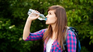 V núdzových prípadoch majte doma tablety na čistenie vody. Ako fungujú?