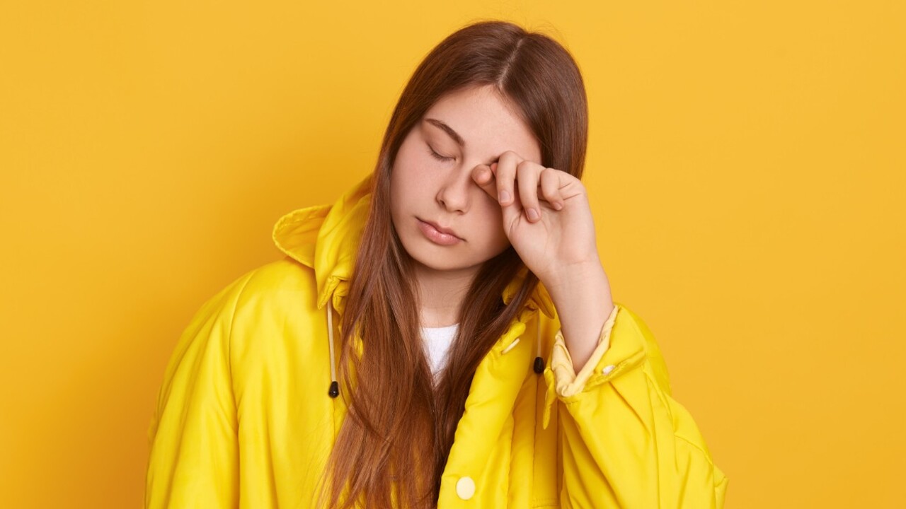 Každé ráno opuchnuté viečka? Telo reaguje na tento problém