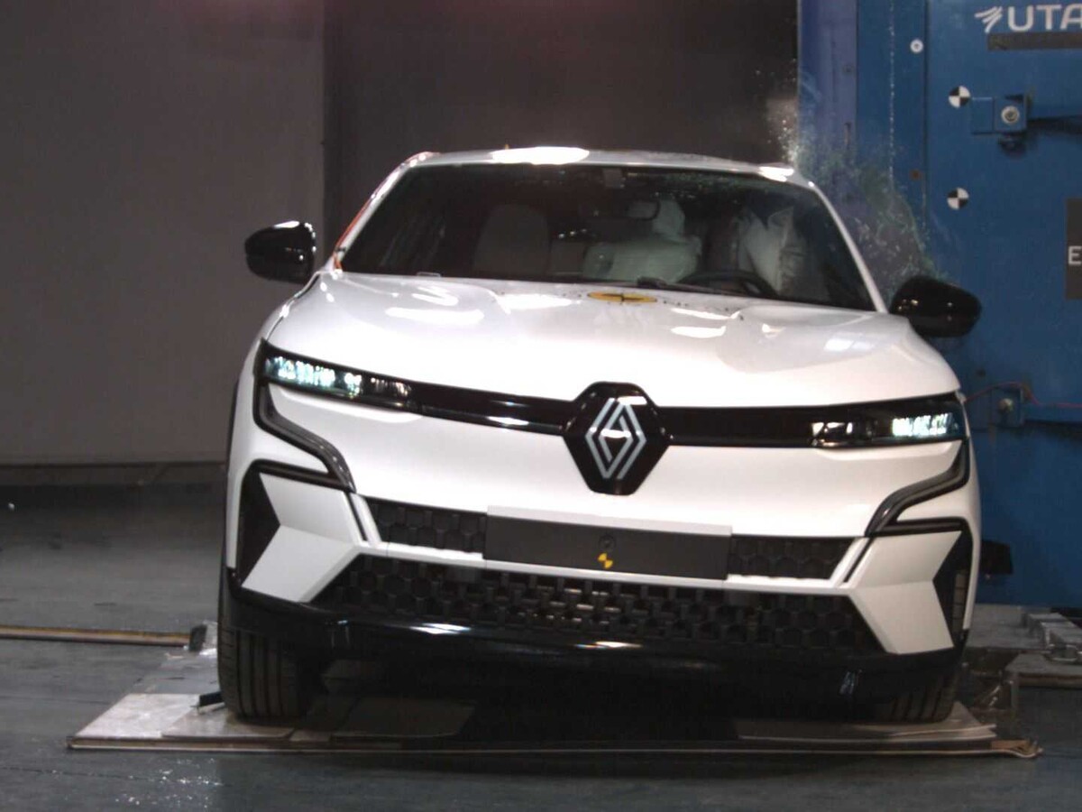 Renault Megane E-Tech zvládol nárazové testy