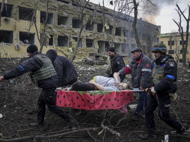 Teraz ma zabite, kričala tehotná žena, keď prišla po útoku o dieťa. Zachrániť sa ju nepodarilo