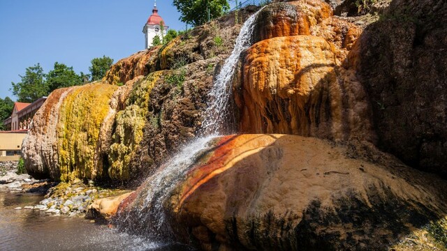 Kúpele Sklené Teplice.