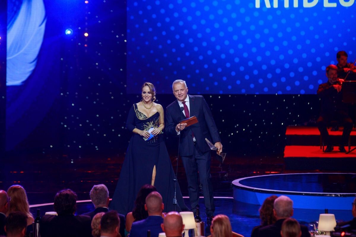 Galavečer Krištáľové krídlo.