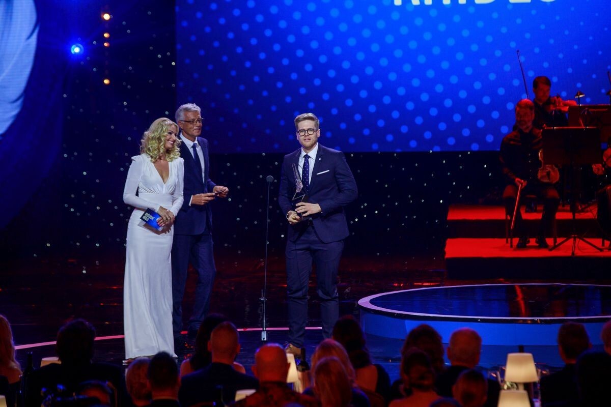 Galavečer Krištáľové krídlo.