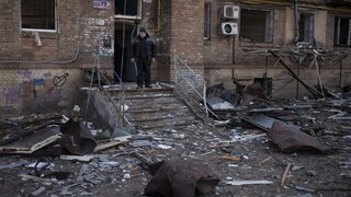Ukrajinské jednotky naďalej zatláčajú Rusov pri Kyjeve, tvrdia britské tajné služby