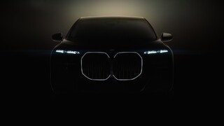 Premiéra nového BMW radu 7 klope na dvere. Značka ukázala prvé zábery