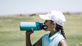 Fľašu na vodu nestačí len vypláchnuť: Takto by ste ju mali čistiť, aby ste neohrozili svoje zdravie