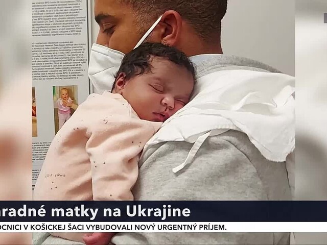Náhradnej matke sa narodila počas úteku pred vojnou. Dievčatko Joy však malo šťastie