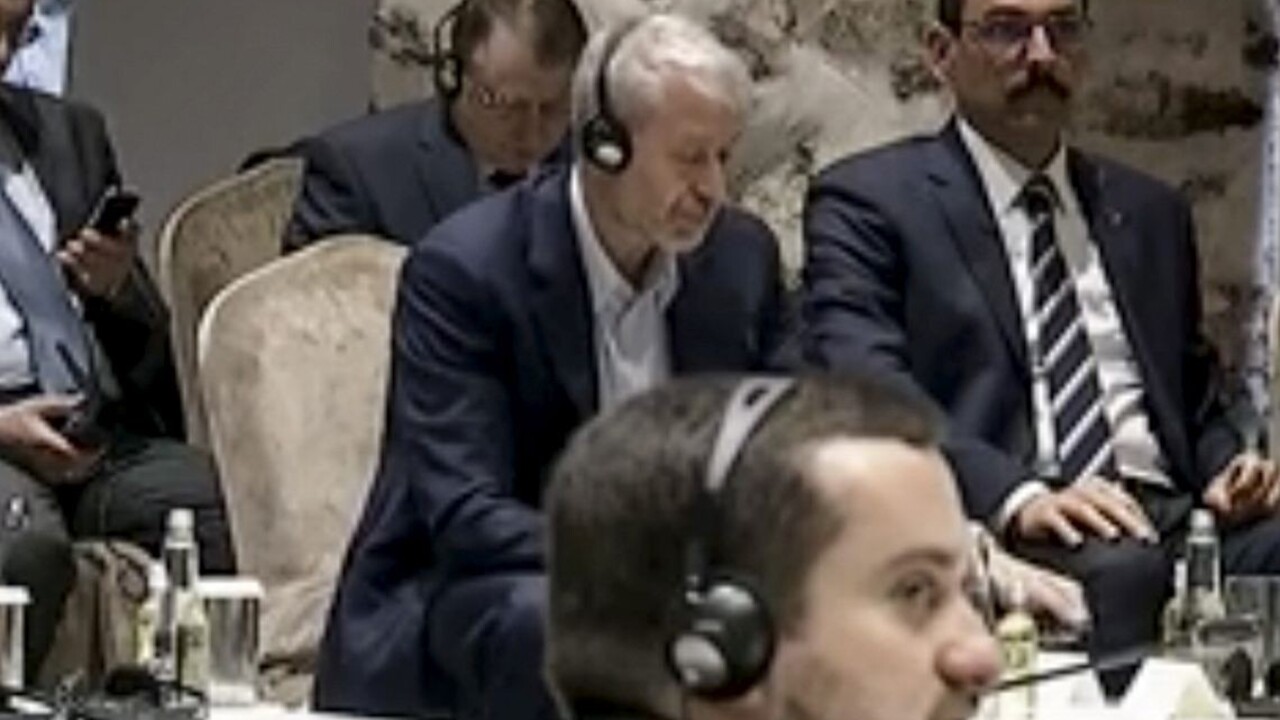 Abramovič je podľa Ukrajiny efektívnym sprostredkovateľom, pomáha vraj predchádzať nedorozumeniam