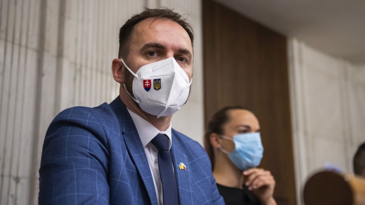 OĽANO bojuje na dvoch frontoch, hovorí Šipoš. Priznal, že robili aj chyby