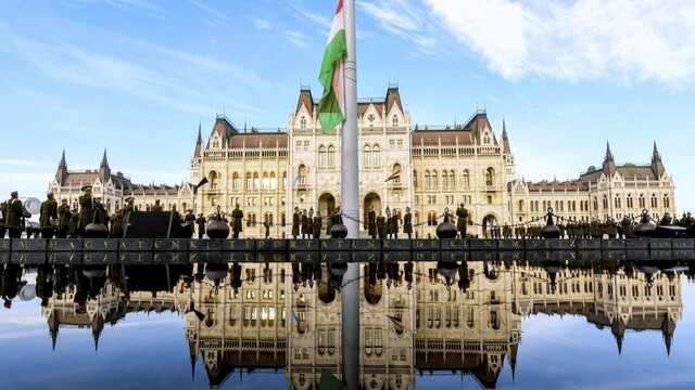 Maďarsko zatiaľ nepríde o európske peniaze. Členské štáty sa dohodli na odložení rozhodnutia