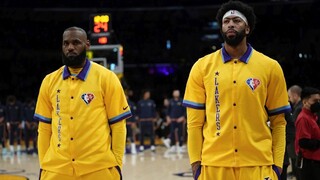 Basketbalisti Lakers sa opäť vzdialili od play-off. Prehrali už šiesty duel za sebou