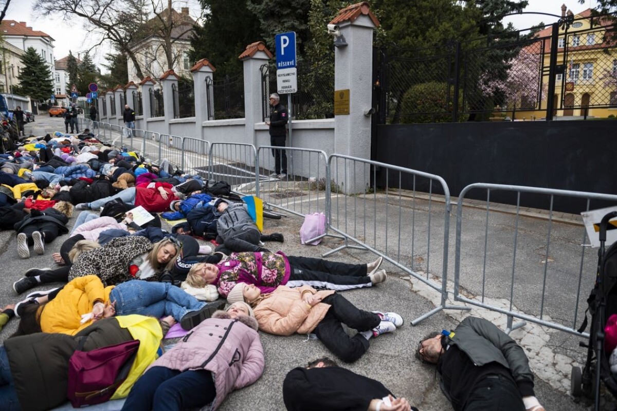 Protest iniciatívy Mier Ukrajine - proti genocíde na Ukrajine
