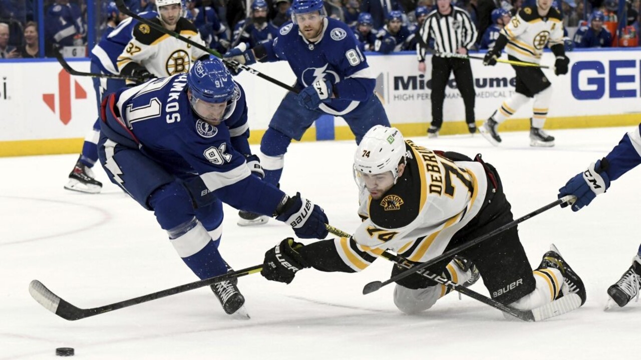 NHL: Tampa utrpela už štvrtú prehru za sebou, Coloradu sa naopak podaril piaty triumf