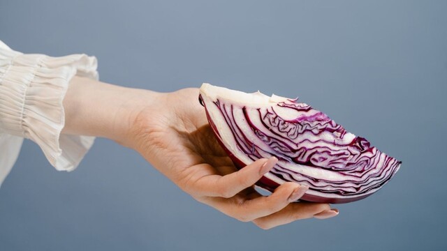 Sardinky, mak, kapusta i sója: Toto je jedálny lístok pre zdravé a pevné nechty