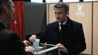 Macron po prvom kole volieb: Nenechajte sa pomýliť. Nič nie je rozhodnuté