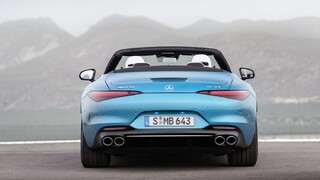 Aký motor poháňa základný Mercedes-AMG SL?