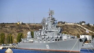 Ruskú bojovú loď, na ktorej došlo k výbuchu, sa pokúsia odtiahnuť do prístavu