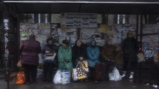 Kyjev neotvorí humanitárne koridory. Obáva sa, že ich Rusi budú blokovať a ostreľovať