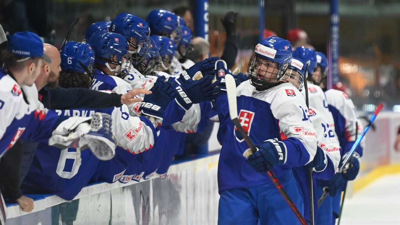 Hokejisti do 18 rokov vyhrali šampionát s plným počtom bodov. Porazili aj posledného súpera