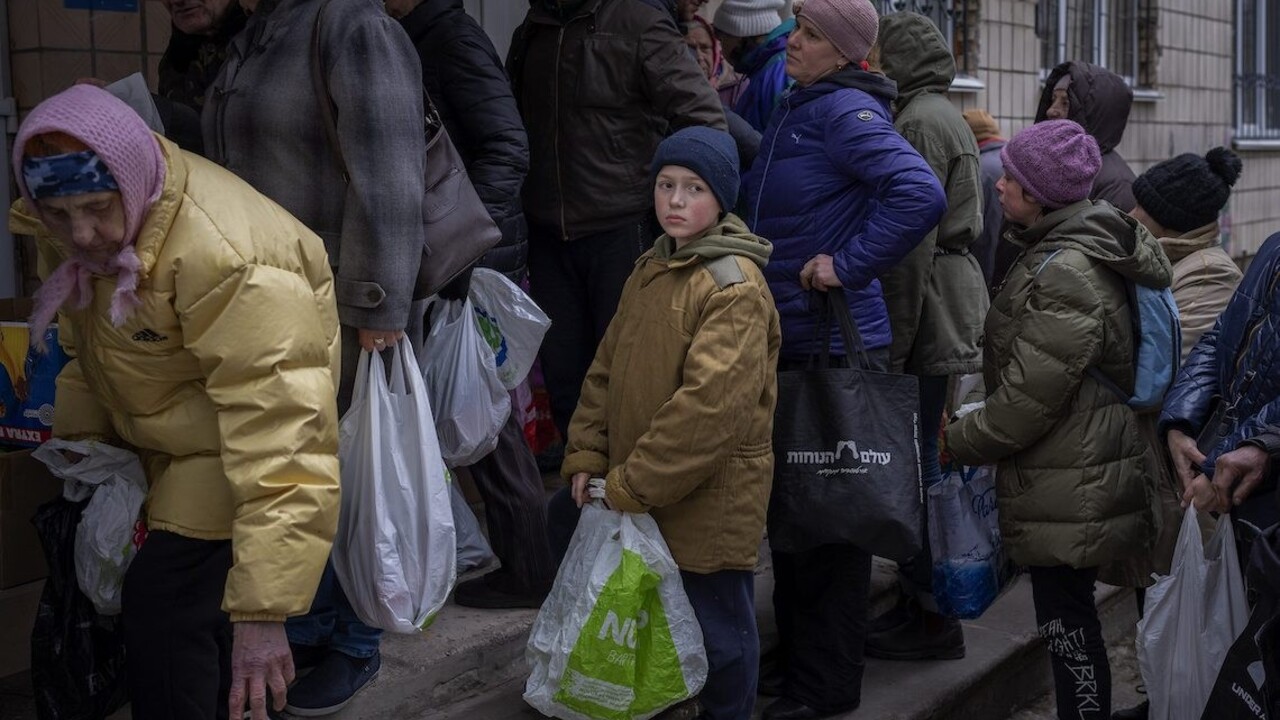 ONLINE: Bitka o Donbas pokračuje. Rusko prišlo o vyše 20-tisíc vojakov