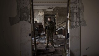 Boje pokračujú, vojaci umierajú v agónii. Ukrajinský pluk Azov hlási, že Rusi porušili prímerie