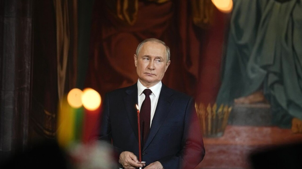 Putin oslávil pravoslávnu Veľkú noc, invázia vstupuje do 3. mesiaca