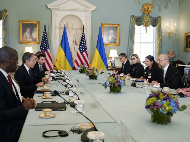 Spojené štáty poskytnú Ukrajine ďalšiu pomoc, avizovali návrat amerických diplomatov