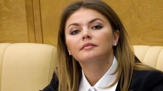 Biely dom poprel odkladanie sankcií na tajnú prvú dámu Ruska Alinu Kabajevovú