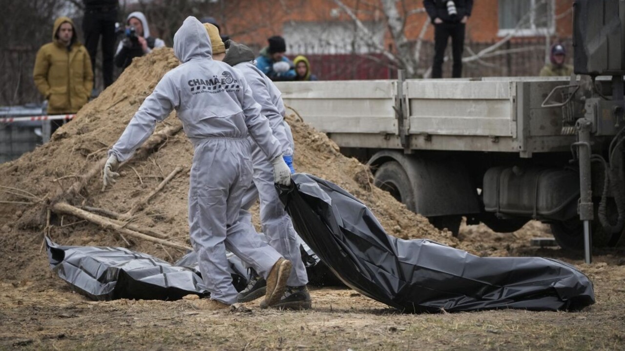 ONLINE: Pri Mariupole bol nájdený tretí masový hrob. OSN žiada 2,25 miliardy dolárov na humanitárnu pomoc