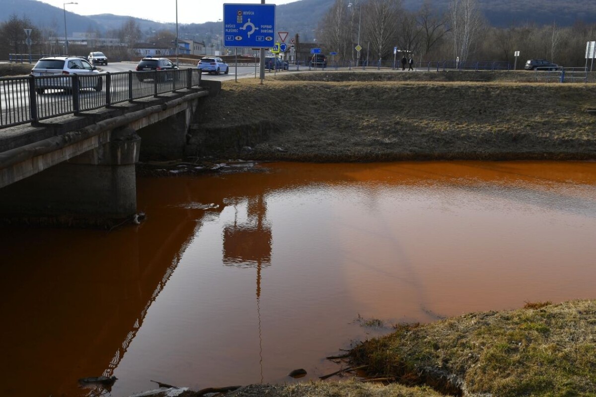 Znečistenie rieky Slaná.