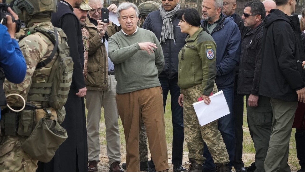 Guterres podporil vyšetrovanie vojnových zločinov  v meste blízko metropoly Kyjev