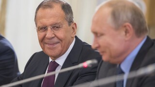 Západ vyhlásil Rusku totálnu hybridnú vojnu, uviedol Lavrov. Izolácia Moskvy je podľa neho odsúdená na neúspech