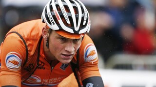 V druhej etape pretekov Giro d'Italia triumfoval Yates, Van der Poel si udržal ružový dres